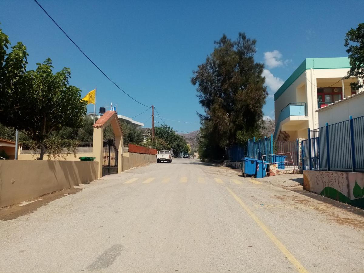 Vine Veranda Палеохора Екстер'єр фото